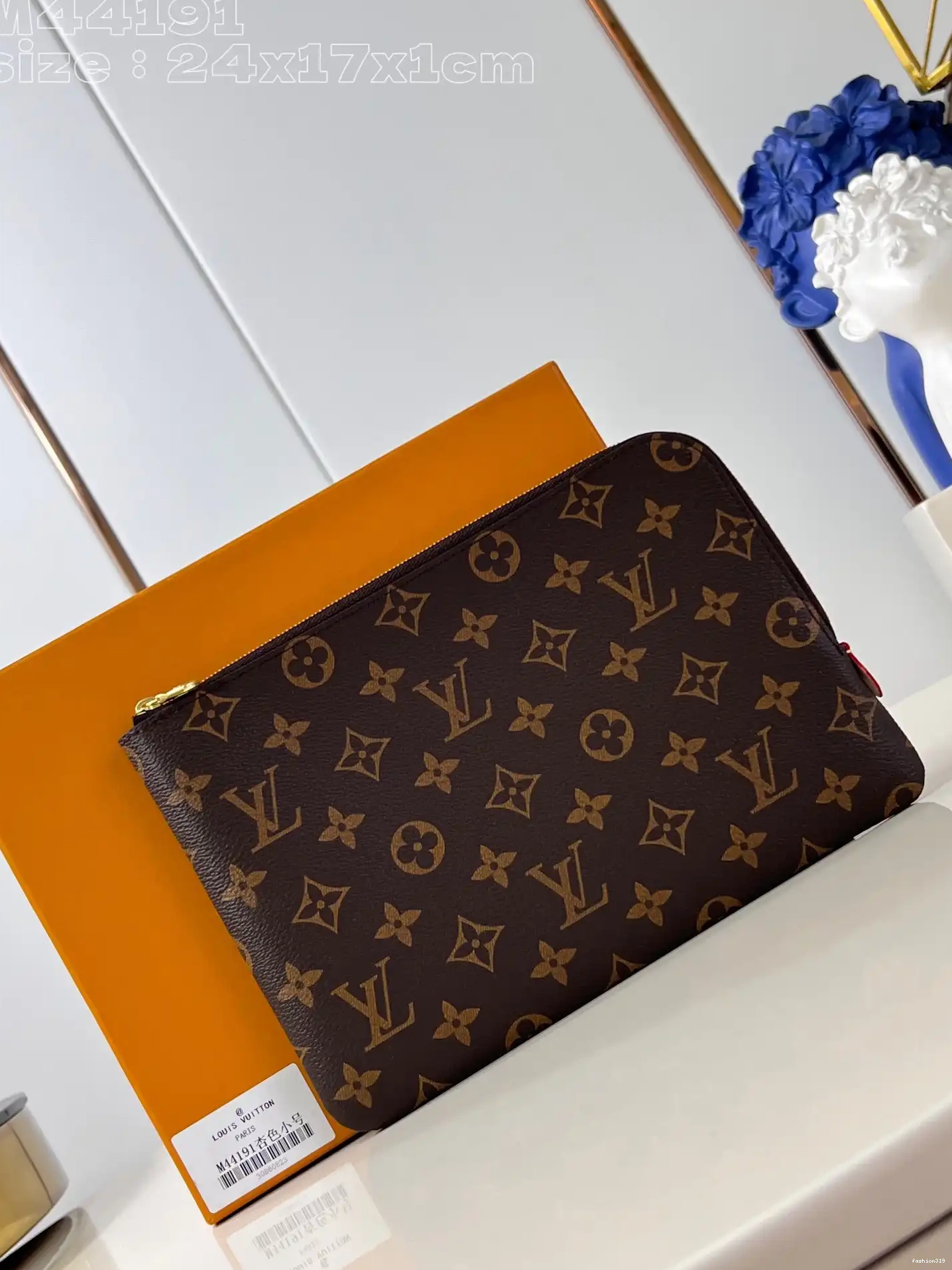 LOUIS POCHETTE JOUR-24*17*1cm VUITTON 0404
